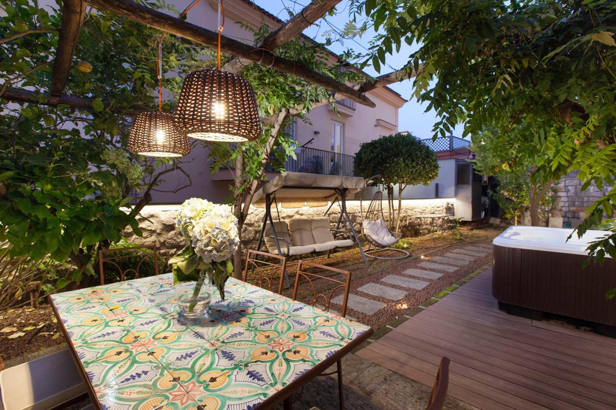 Amore Rentals - Appartamento Terrazza Tasso Sorrent Exterior foto
