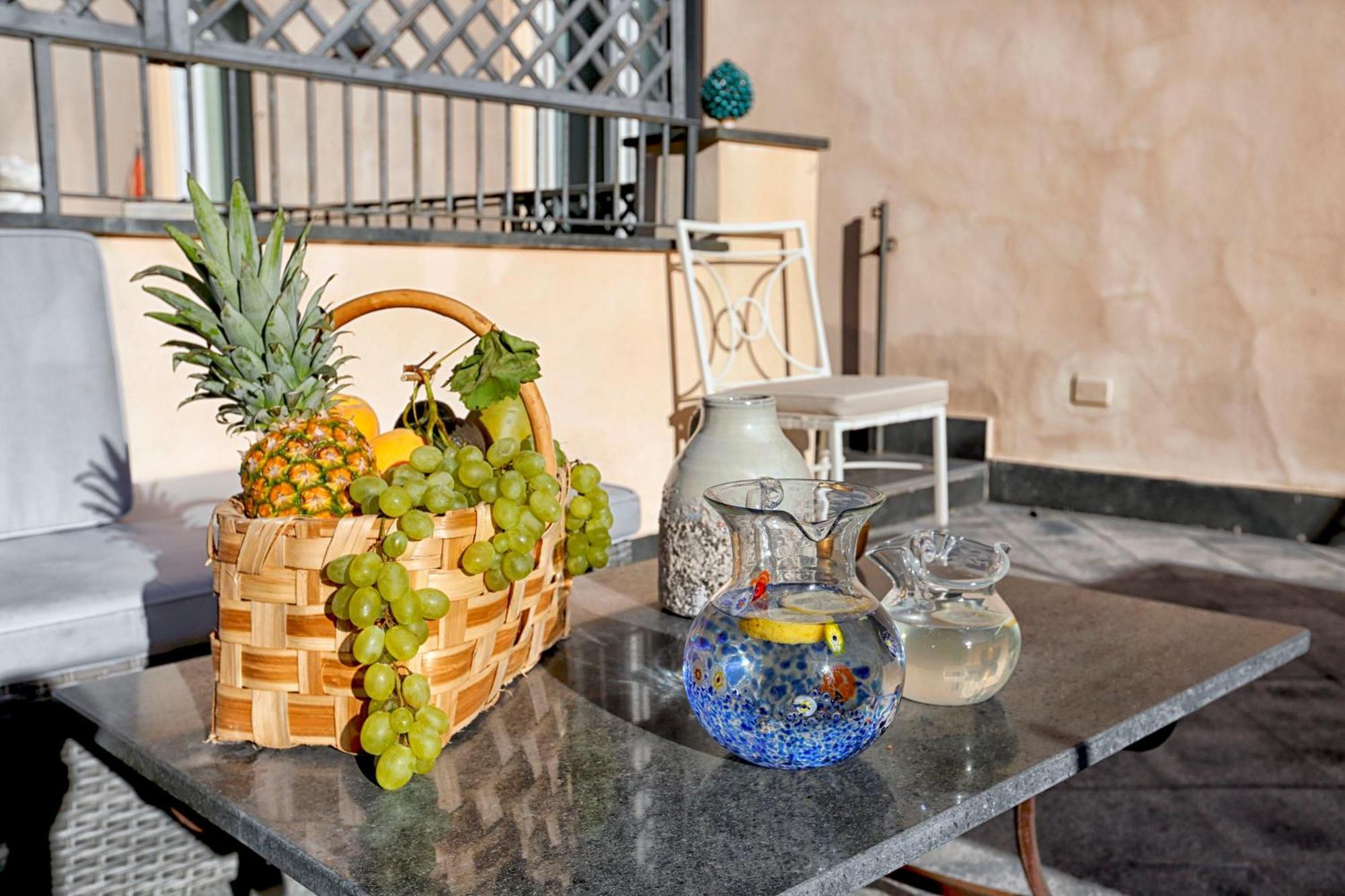 Amore Rentals - Appartamento Terrazza Tasso Sorrent Exterior foto
